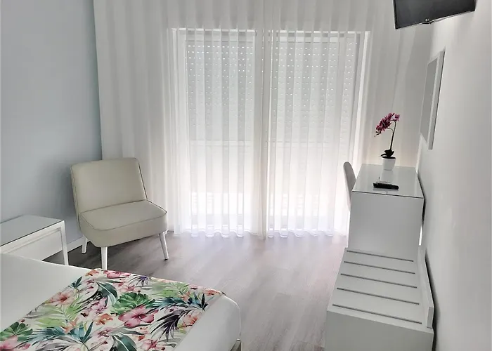 ホテル アンコーラ マール