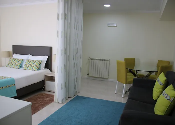 Ancora Mar מלון נאזרה